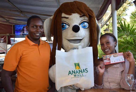 Valentines Activation – Gifting by the Mascots